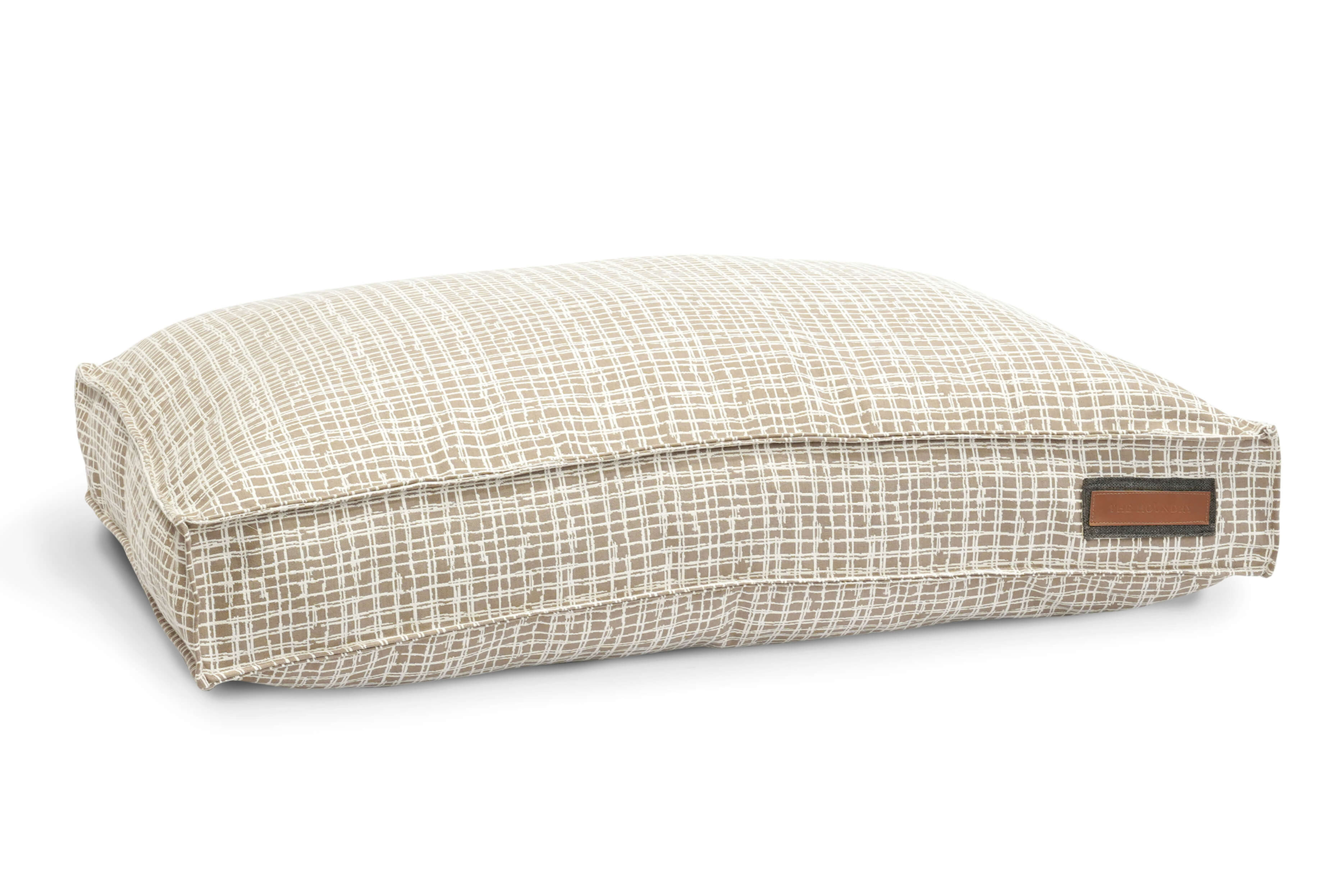 Cream woven dog bed, cozy and comfortable for pet rest, Khaam Fefalene.