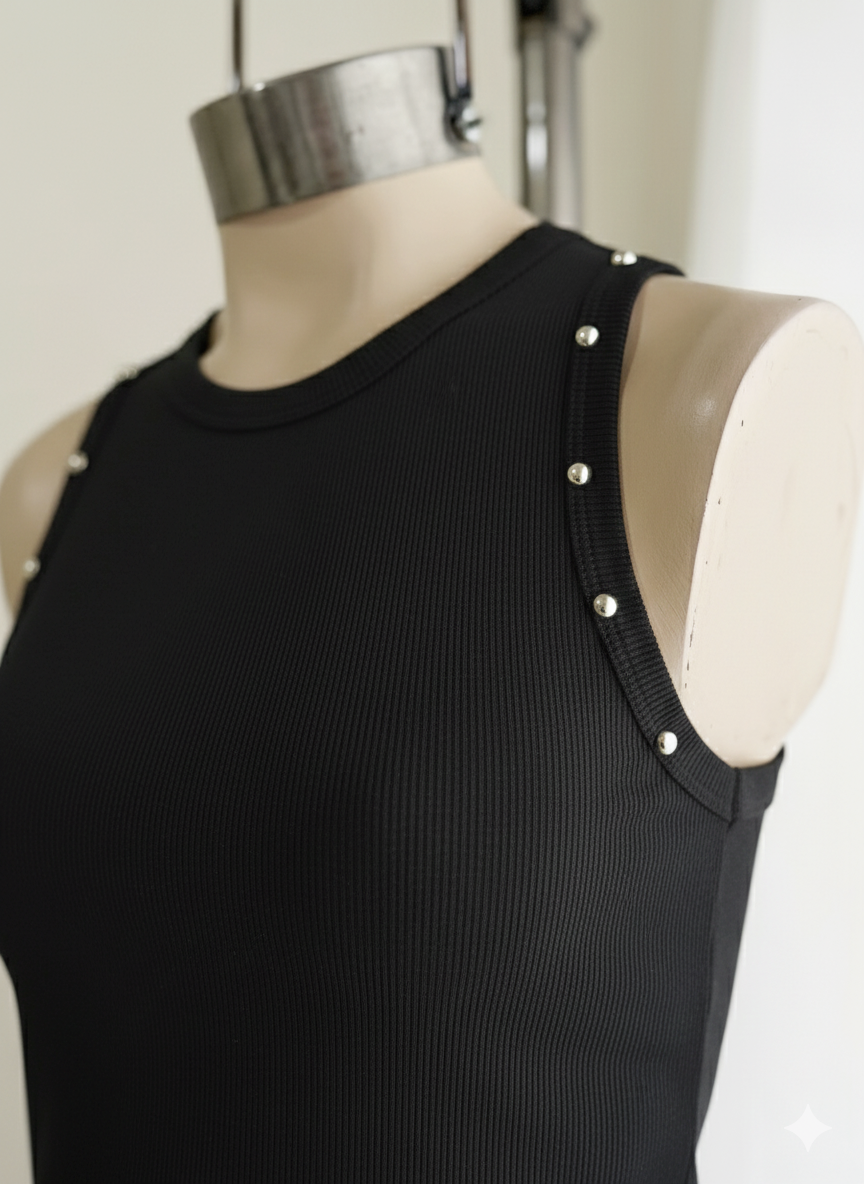 Miniatura: Musculosa con tachas Morley