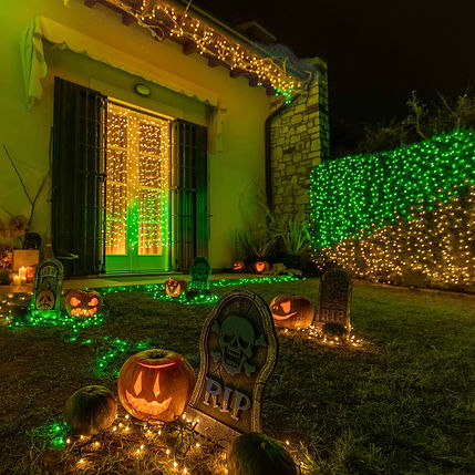 Twinkly Halloween | Outdoor Lighting Designs