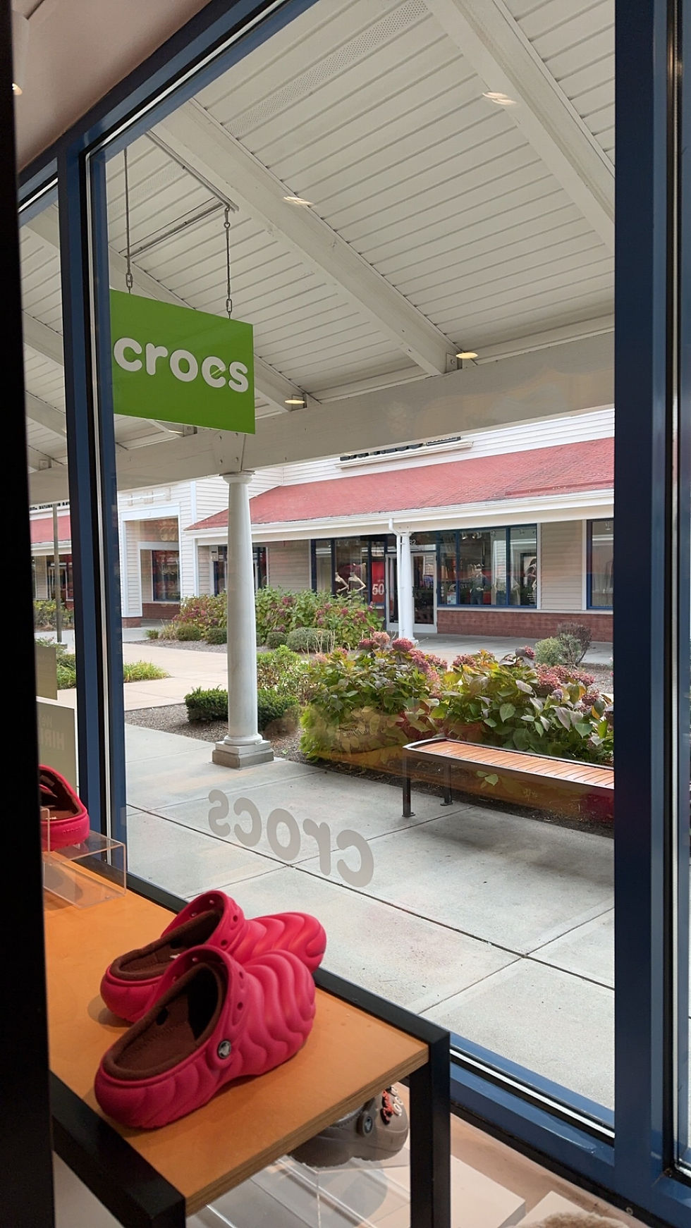 Spotless storefront glass at a shopping plaza