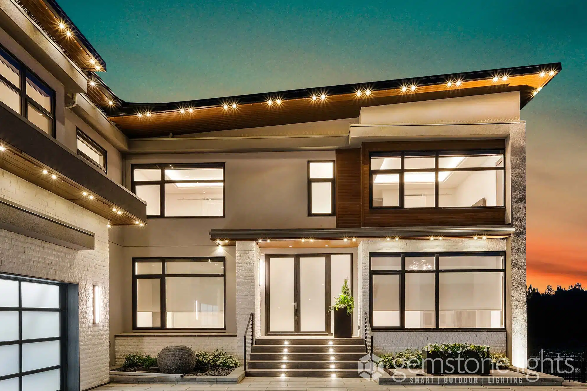 Gemstone Lights Modern | Outdoor Lighting Designs
