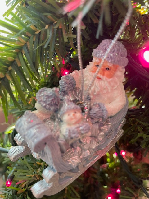 Thumbnail: Snow Buddies - Santa In Sleigh (94290)