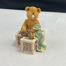 boyds baby bear on blocks figurine front view