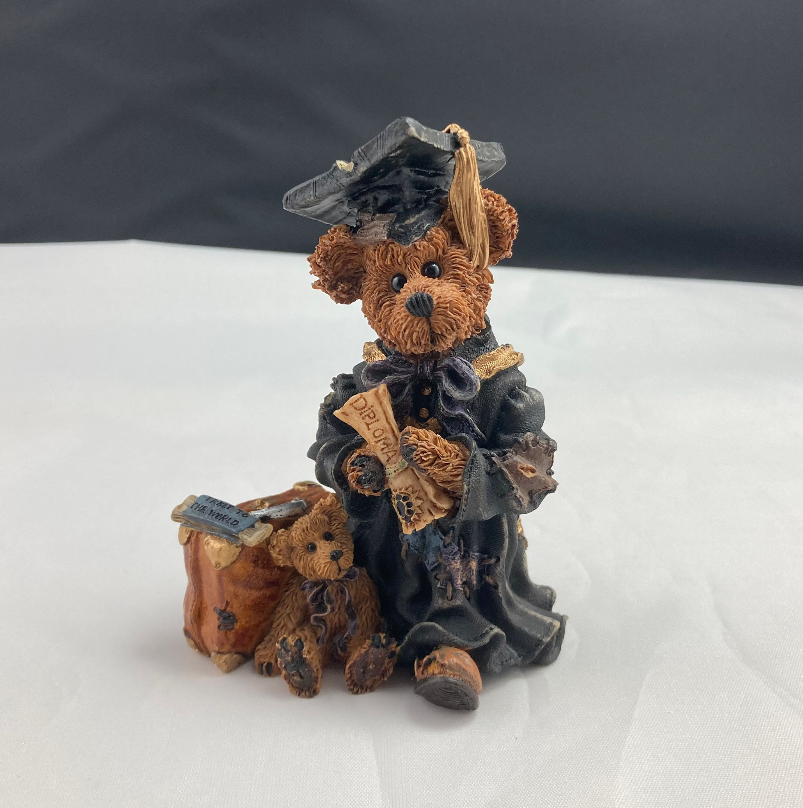boyds bears graduate figurine front view