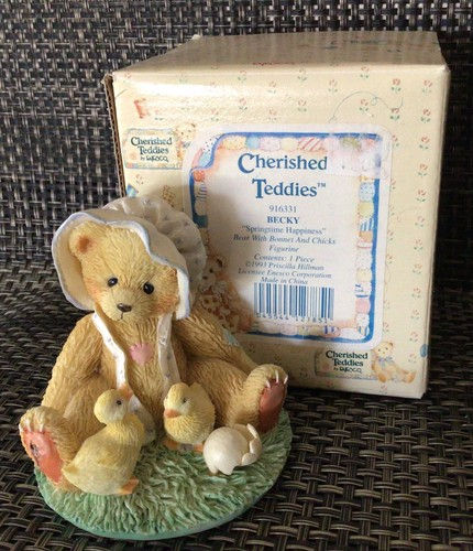 Thumbnail: teddy bear with chicks figurine front view