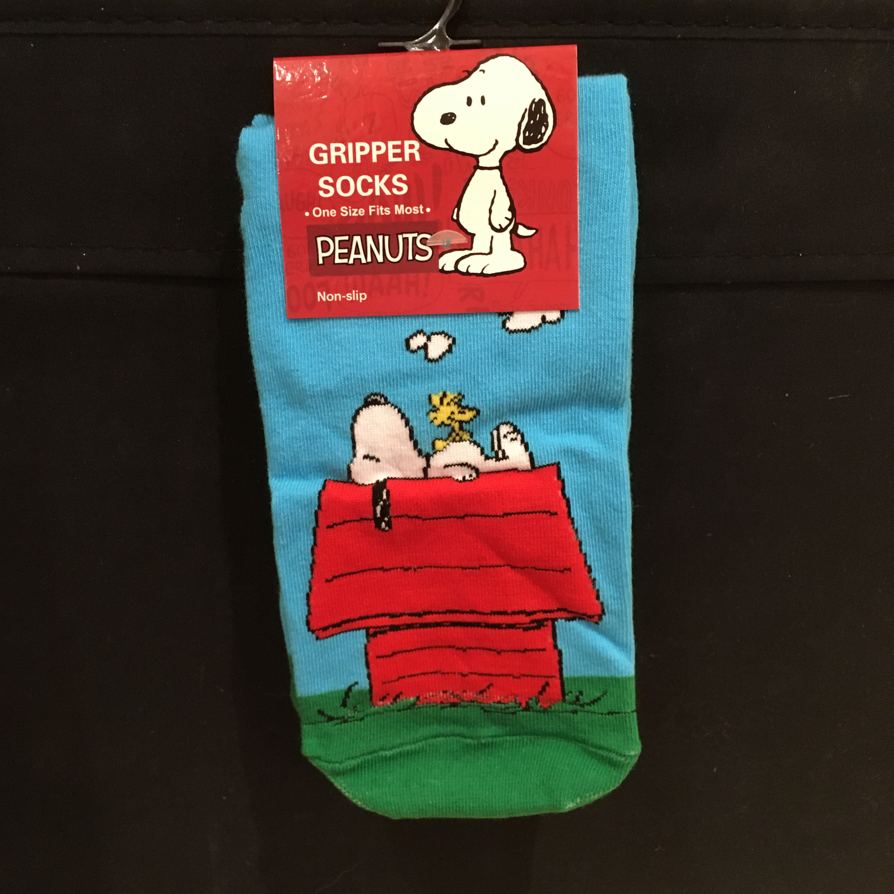 Snoopy's Doghouse Gripper Ankle Socks