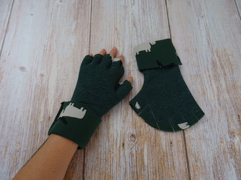Thumbnail: Ensemble mitaines + snood "Caribou"