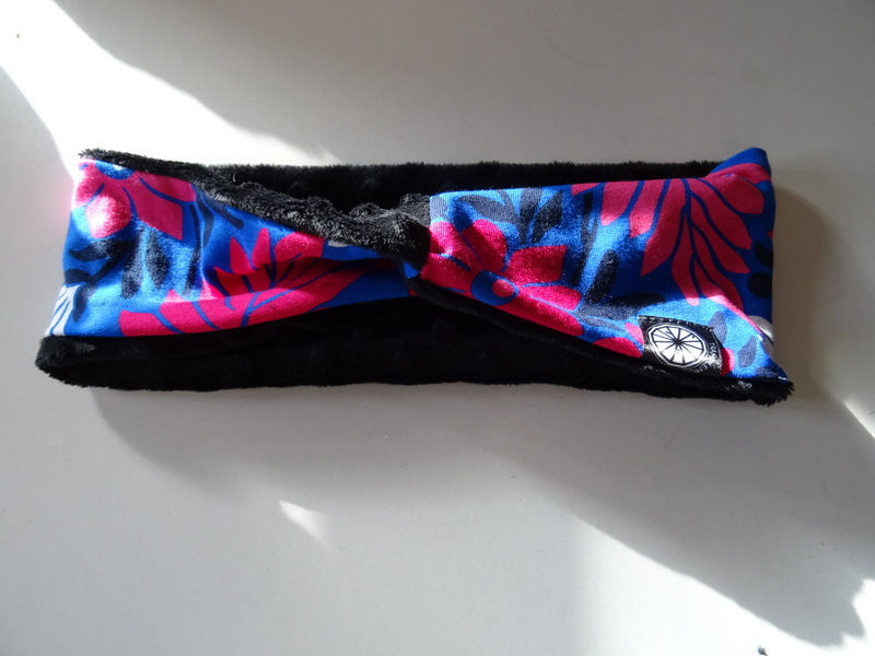 Miniature : Bandeau hiver torsadé "Fleur géométrique"