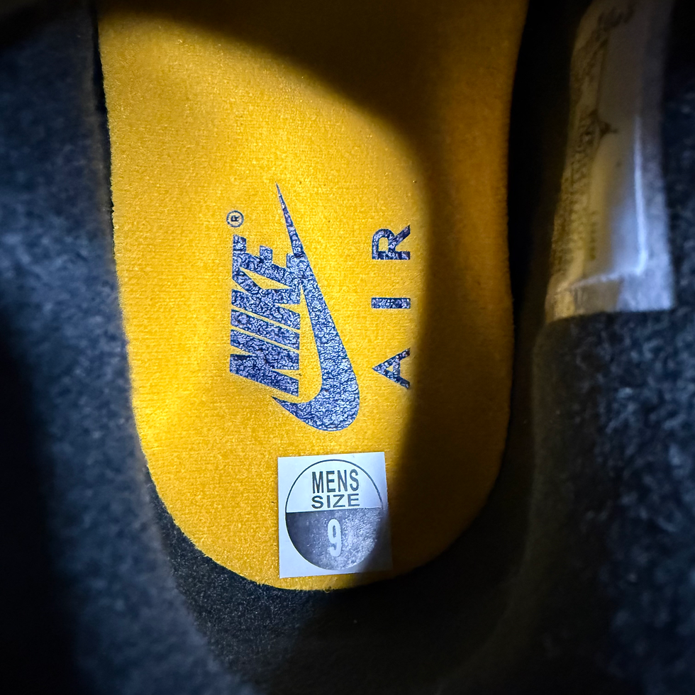 Thumbnail: Jordan 4 "Lakers"