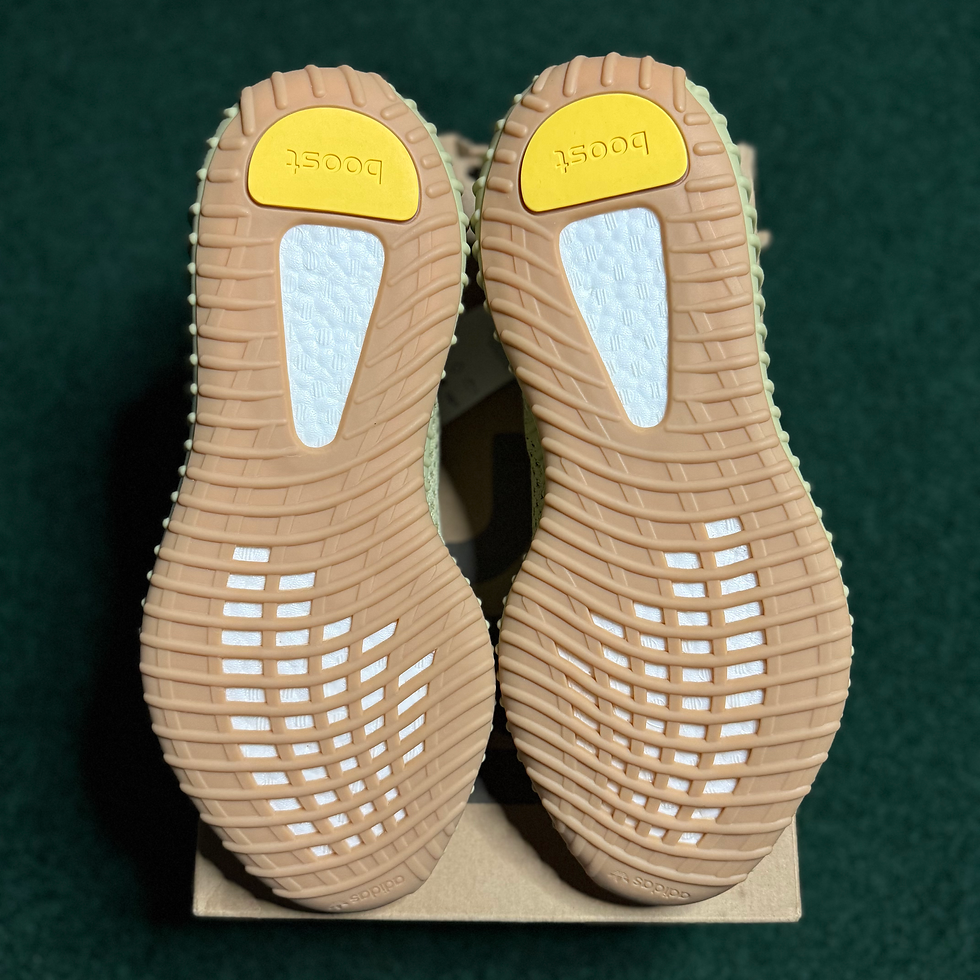 Thumbnail: Yeezy 350 V2 "Sulfur"