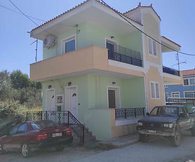 Πωλείται κτήριο δύο ορόφων στην Καλλονή