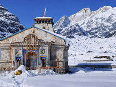 Kedarnath Gets Fresh Snowfall Before Temple Opening; Orange Alert for Uttarakhand