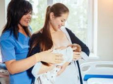 Si surgen problemas de lactancia llama a una IBCLC