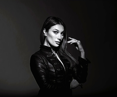 Alex-because-she-doesnt-like-pixeled-pic
