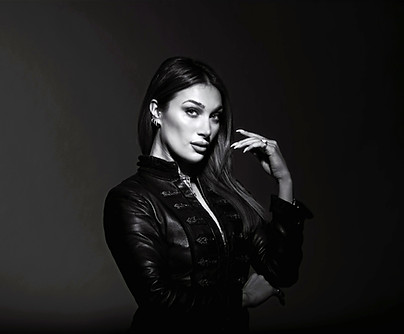 Alex-because-she-doesnt-like-pixeled-pic