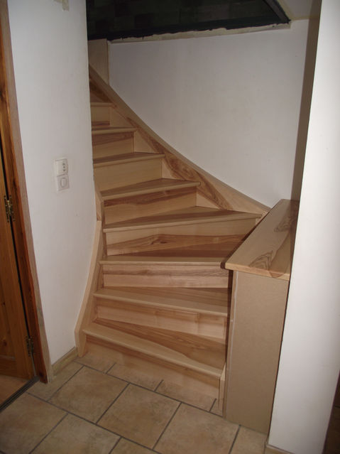 escalier-menuisier-tarn.JPG