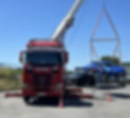 Dépannage auto avec grue Mecano Service F.C — remorquage d'une voiture de sport avec un camion SCANI