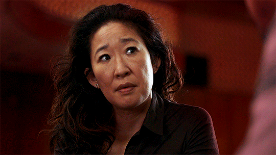 Eve Polastri (Sandra Oh) in _Killing Eve_.gif