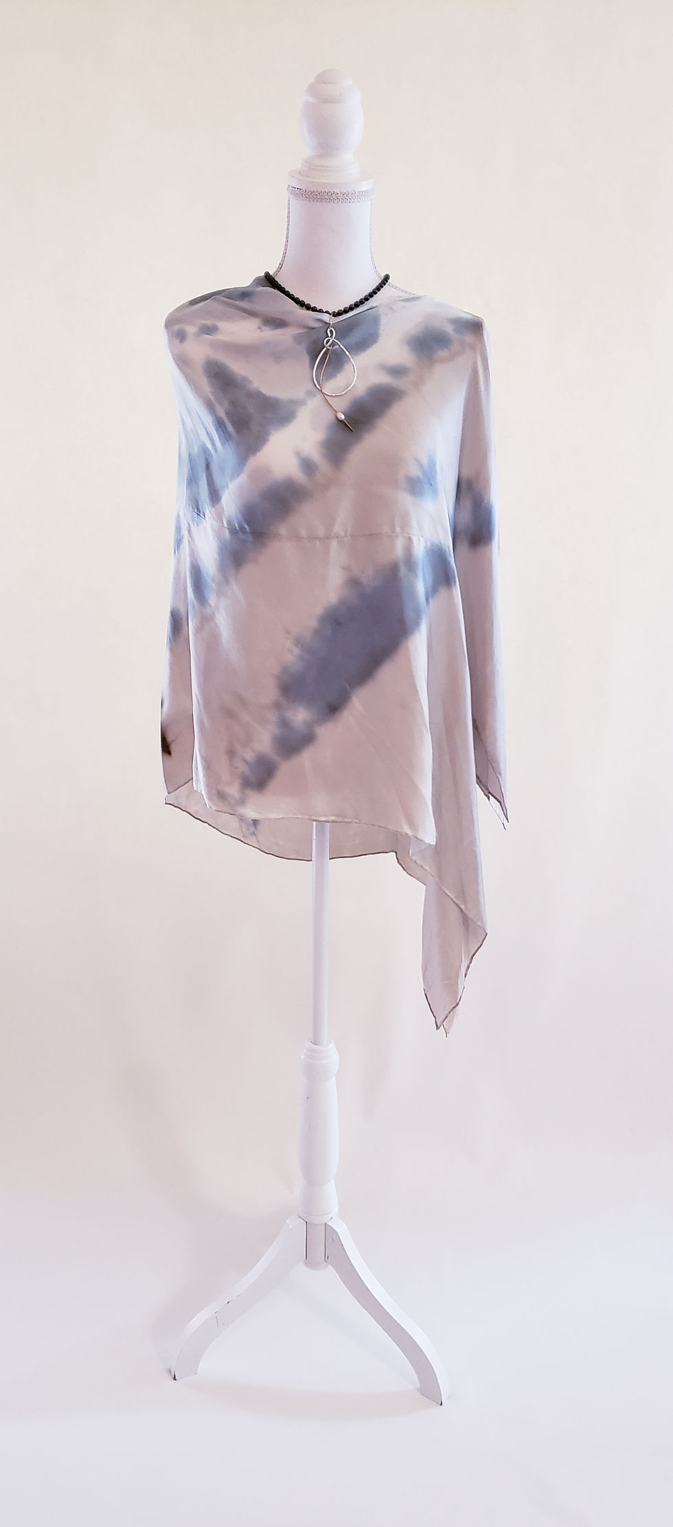 Thumbnail: In the Pale Silk Wrap