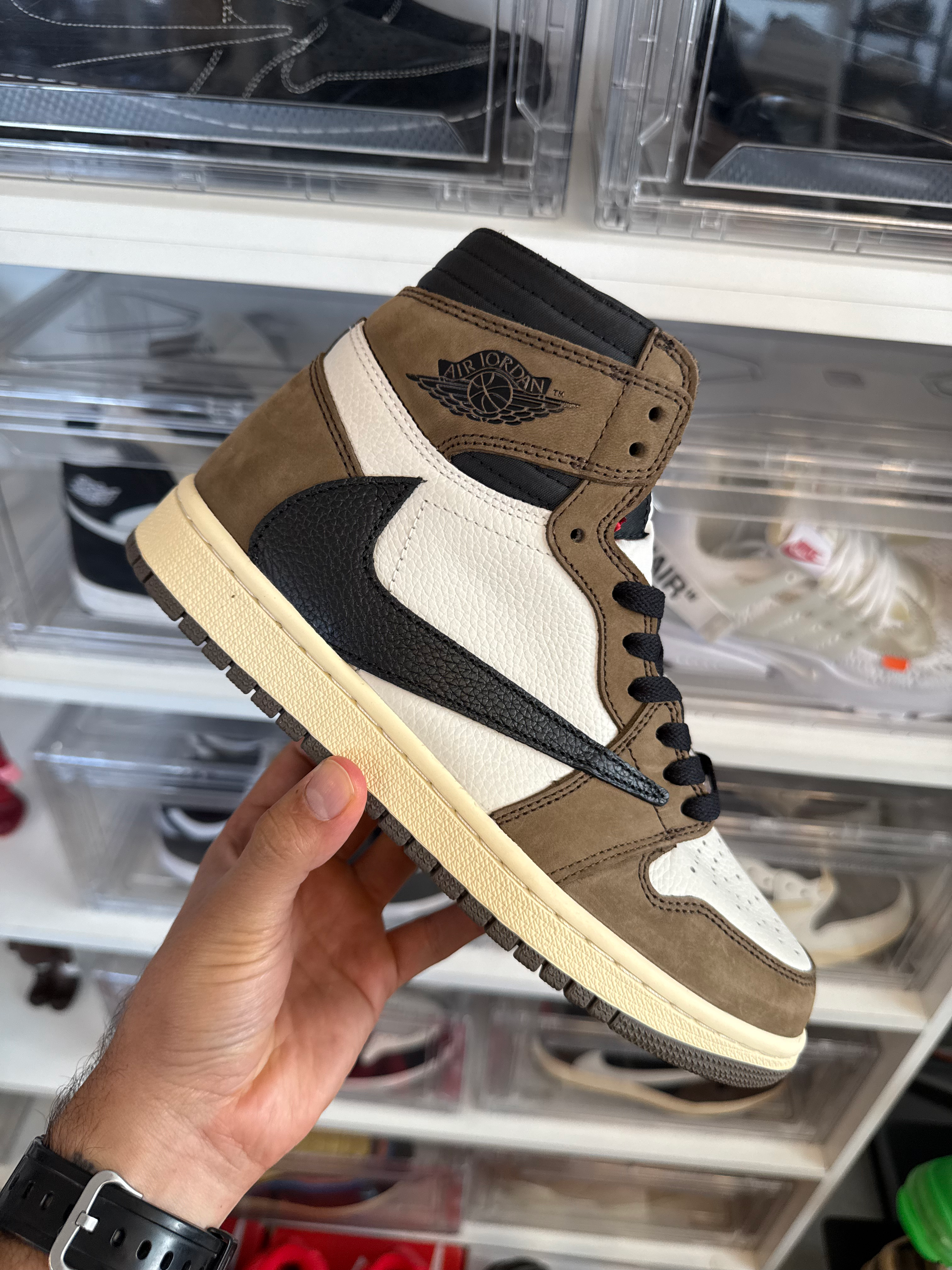 Jordan 1 Retro High Travis Scott Mocha