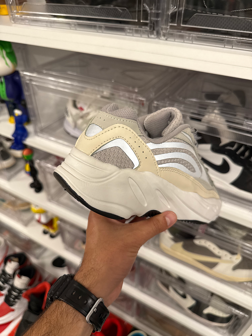 Miniatura: Yeezy 700 Static