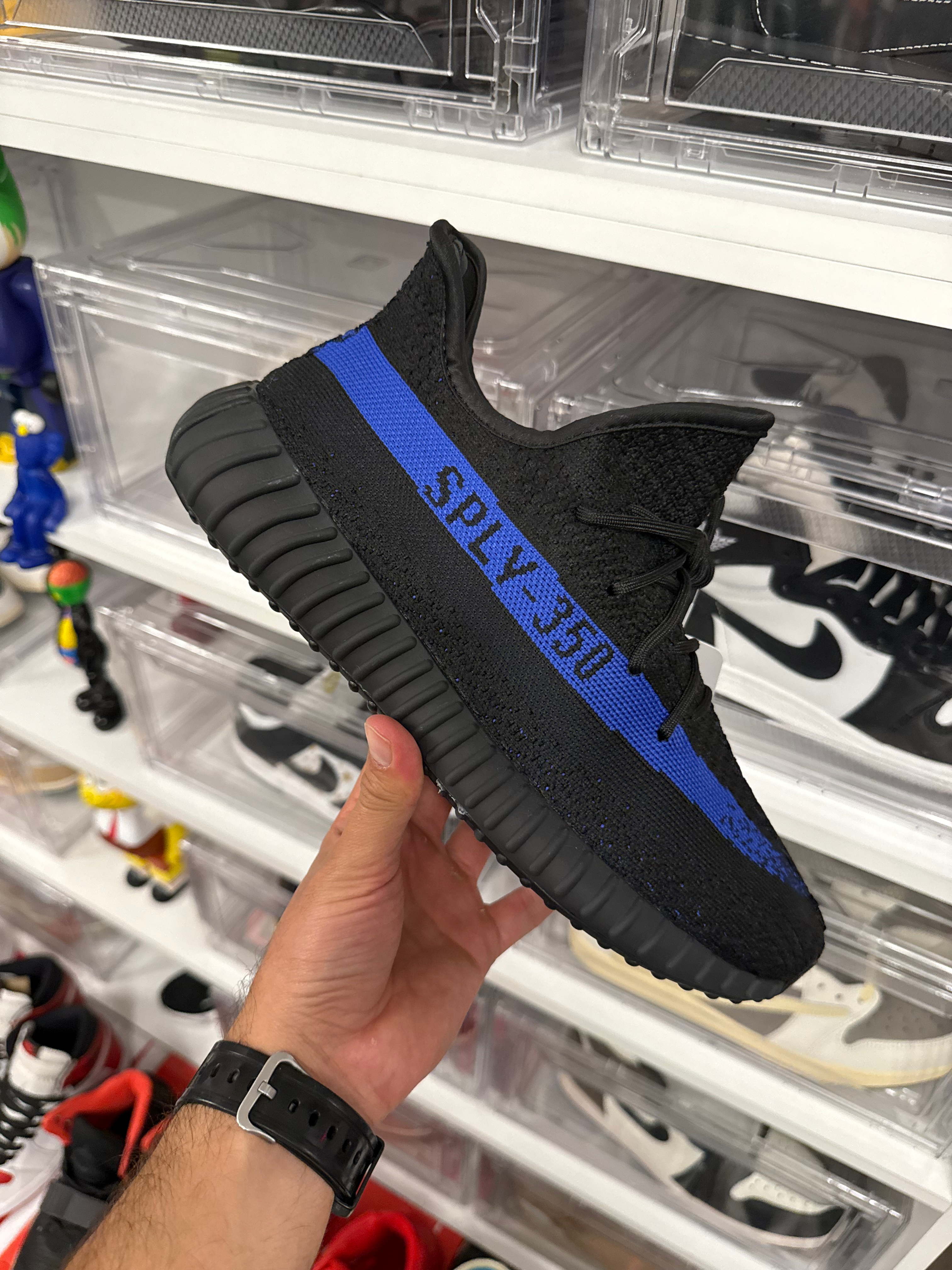 Yeezy 350 Dazzling Blue