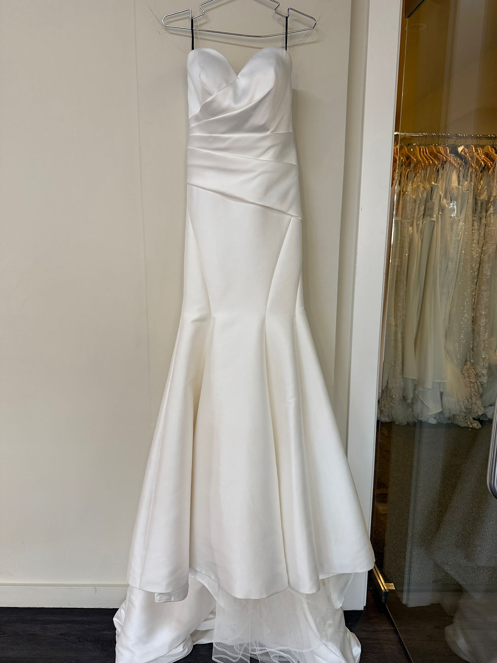 Thumbnail: Vera Wang Bride: Mckay