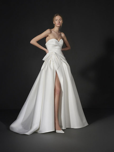 Vera Wang Bride: Jadeau-Downtown | Bo Lee Vera Wang Bride: Jadeau-Downtown | Bo Lee
