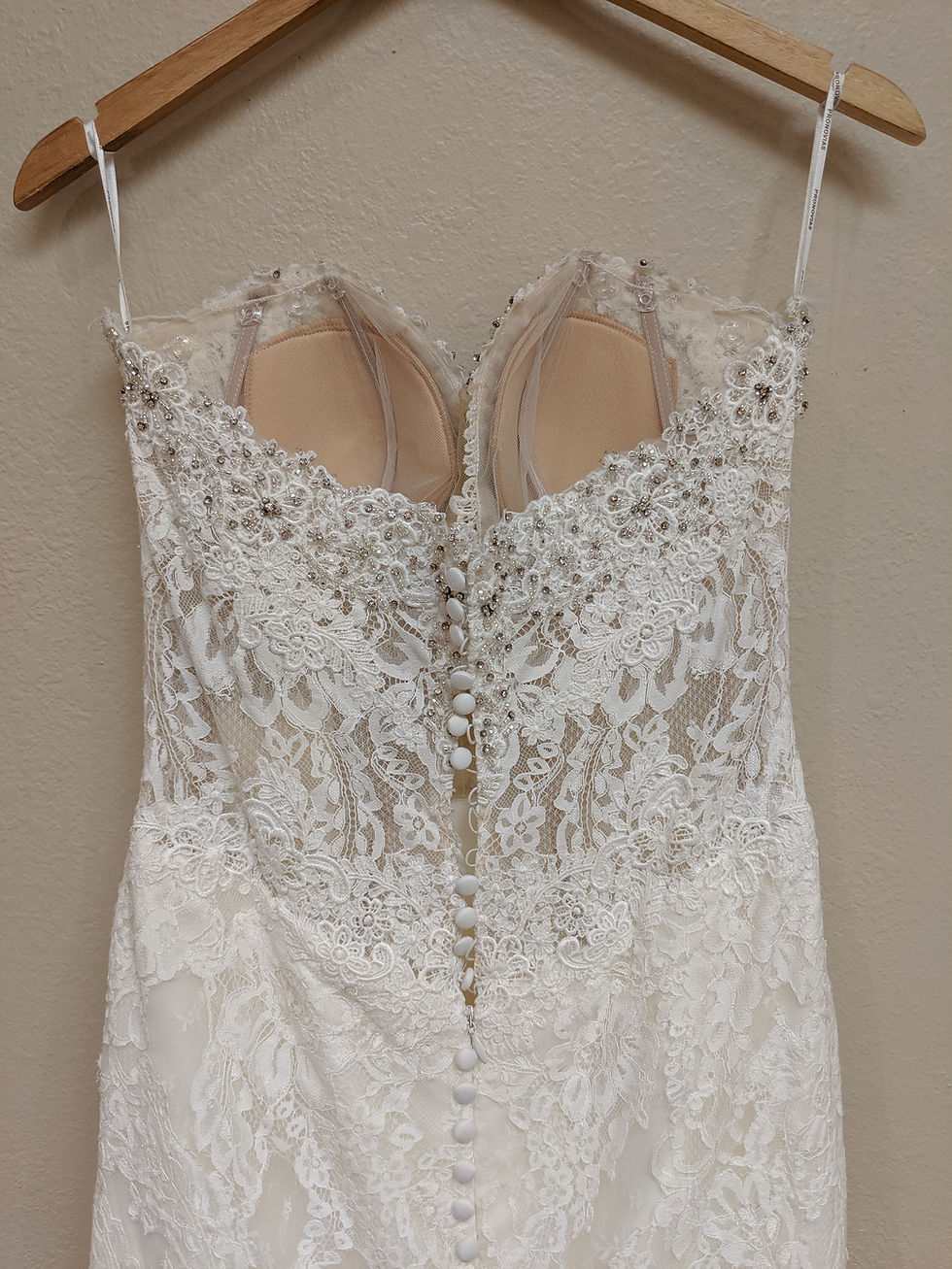 Thumbnail: Pronovias Privee: Imelda