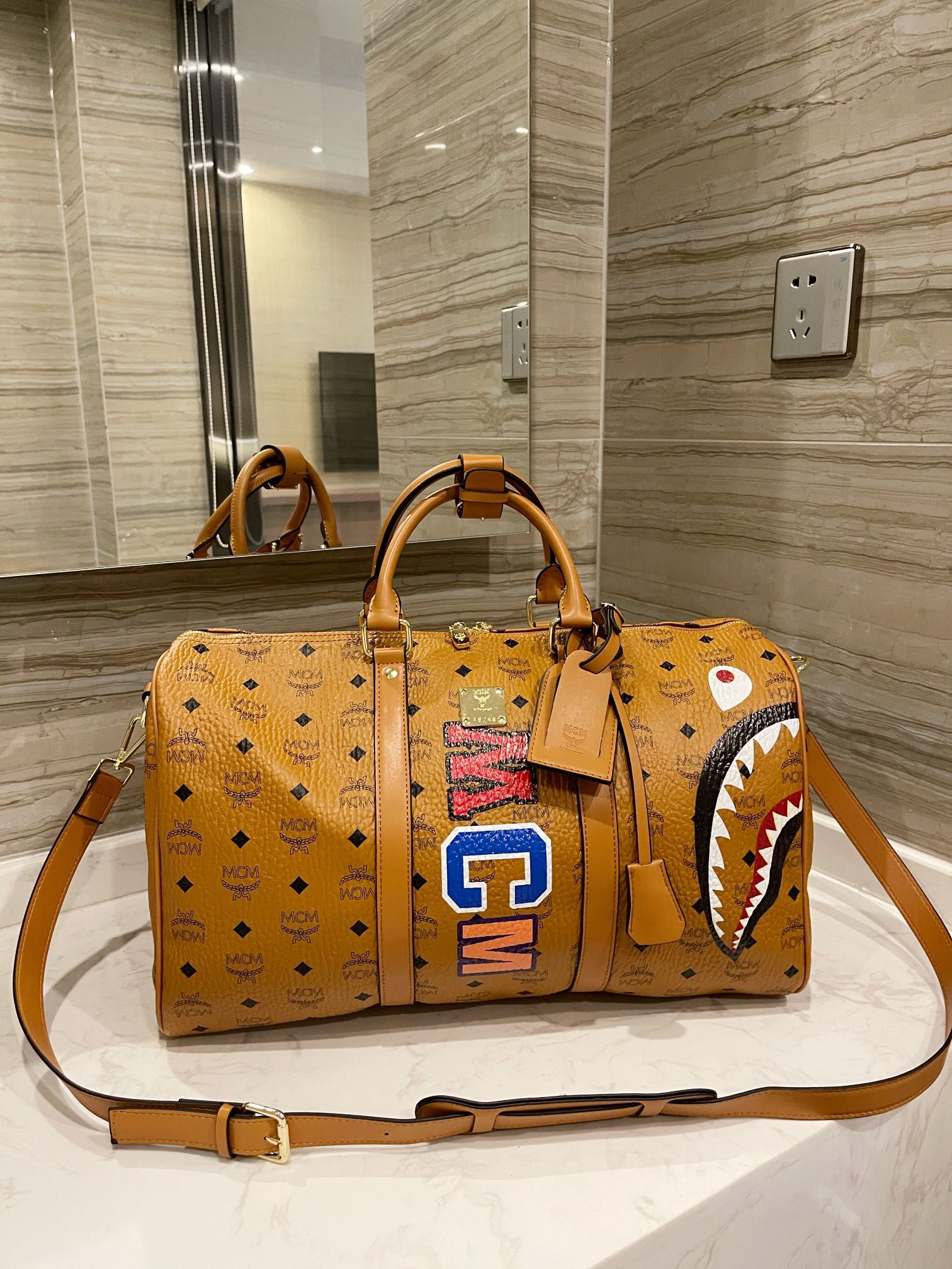 MCM DUFFLE