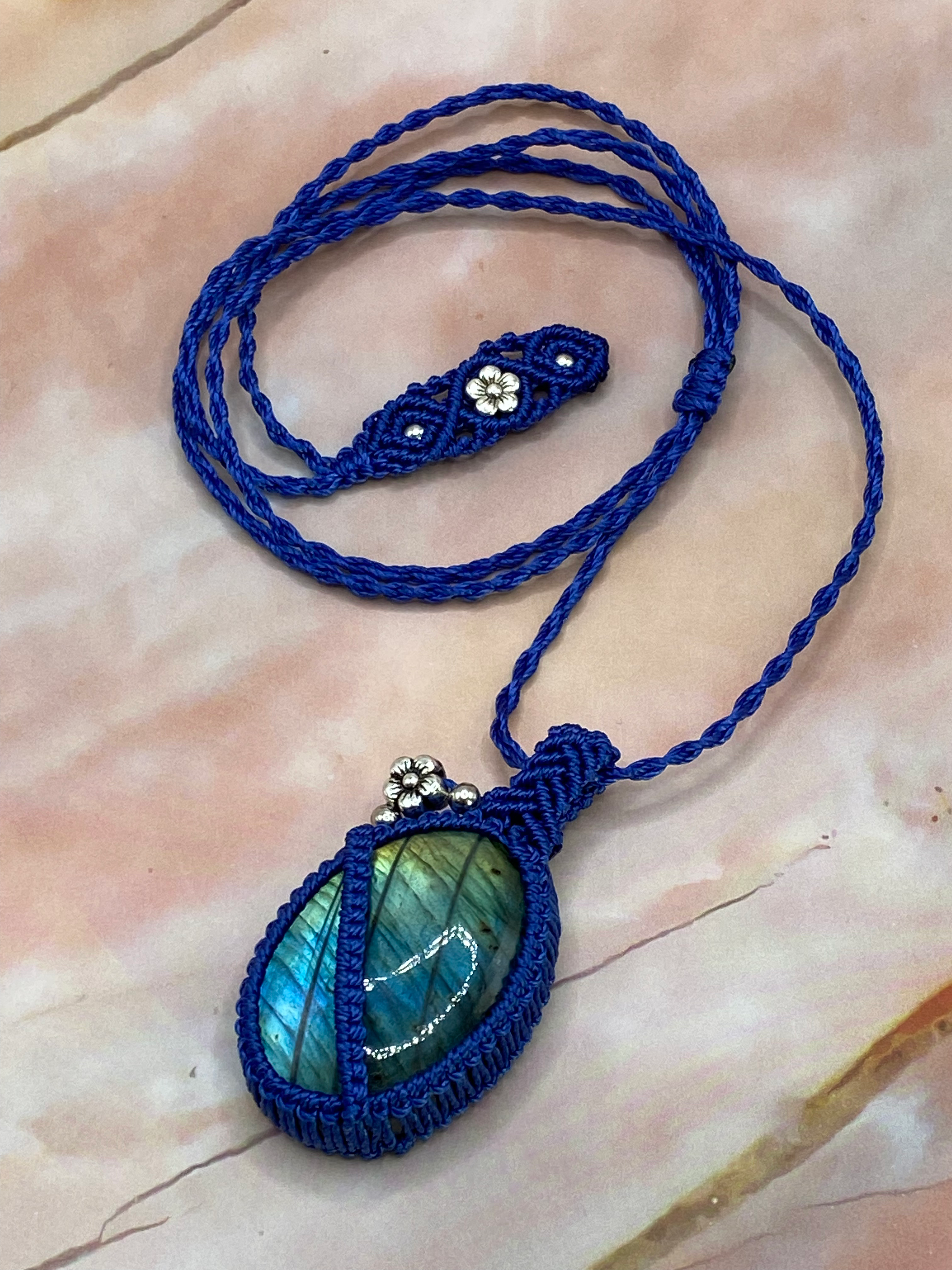 unique handmade macrame necklace labradorite gemstone blue
