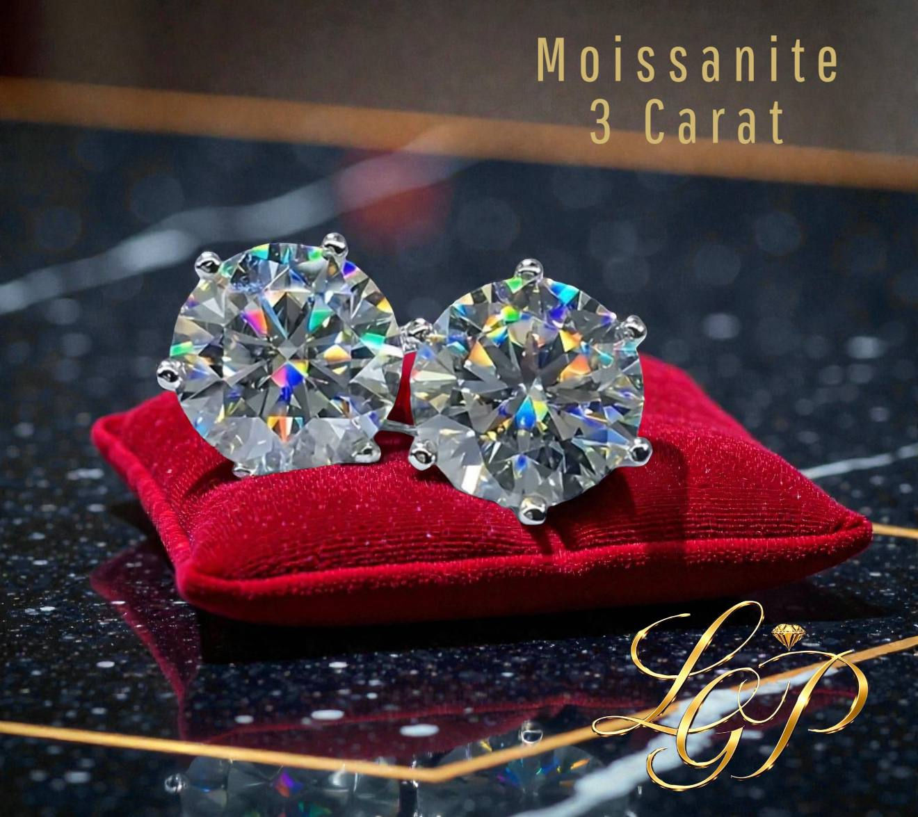 LGP Éclat Classic Moissanite Stud Earrings