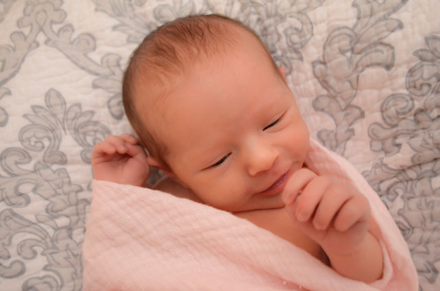 Lisa_Newborn_14.jpg