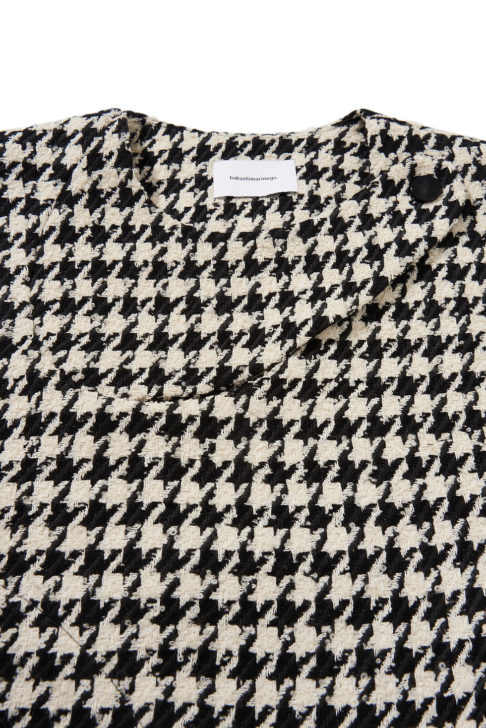 Thumbnail: Misaligned circular vest