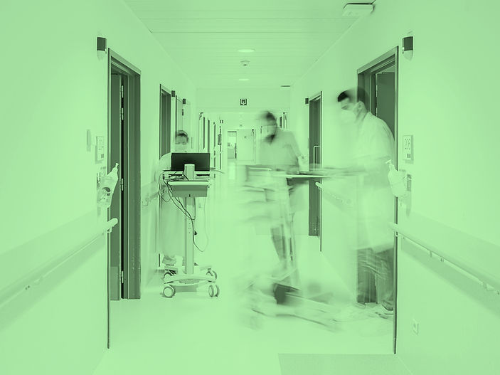 Activiteit in de gangen van het NMSC