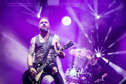 14249795_294963424217787_823954684605230