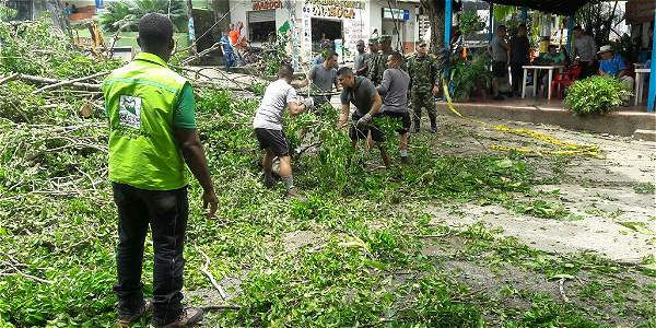 Vendaval en Caucasia (Antioquia) deja más de 20 barrios afectados