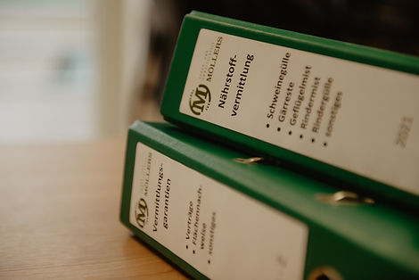 Agrar- und Umweltservice Möllers bietet umfangreiche Dienstleistungen rund um das Thema Nährstoffe, wie die Vermittlung von festen und flüssigen Wirtschaftsdüngern.