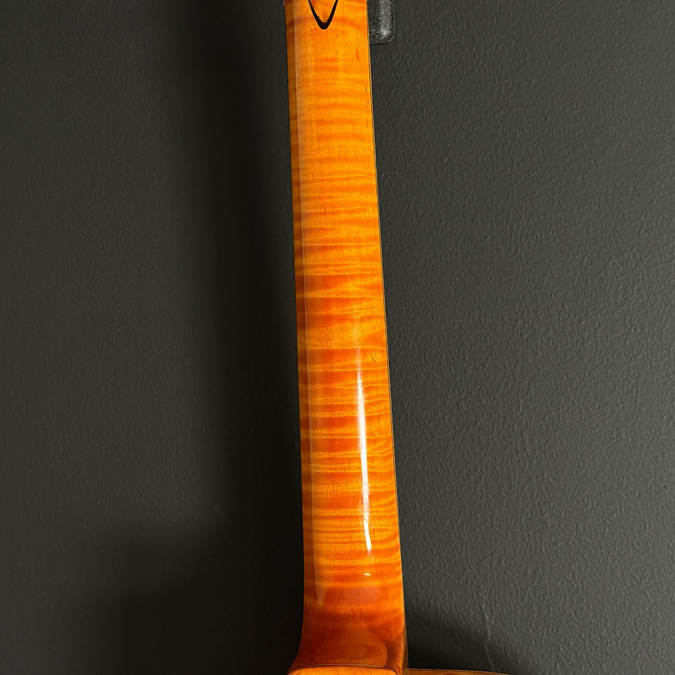 Thumbnail: 1996 McCurdy "Vie et Arte" Acoustic Archtop with One Piece Back