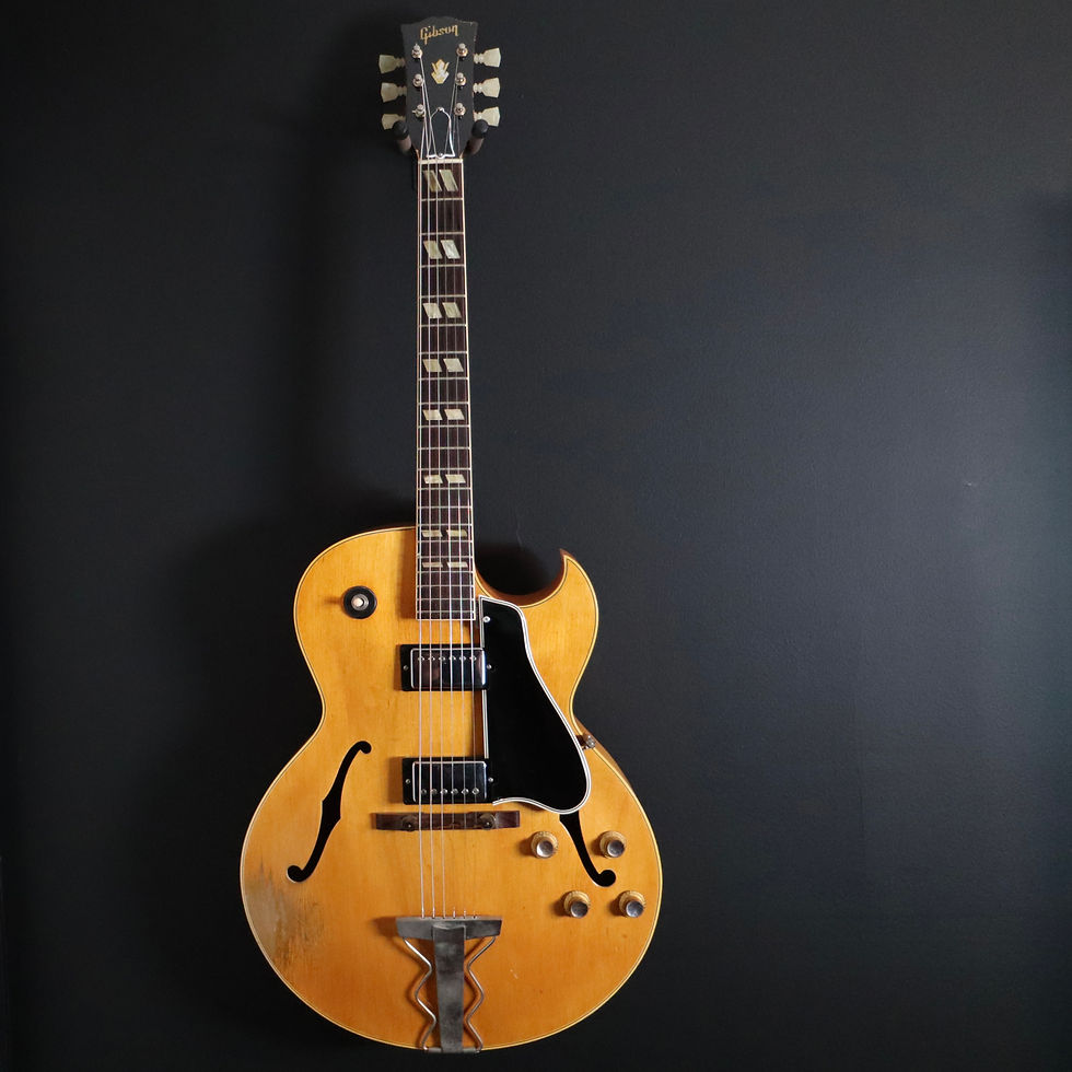 Thumbnail: SOLD - 1962 Gibson ES-175 DN