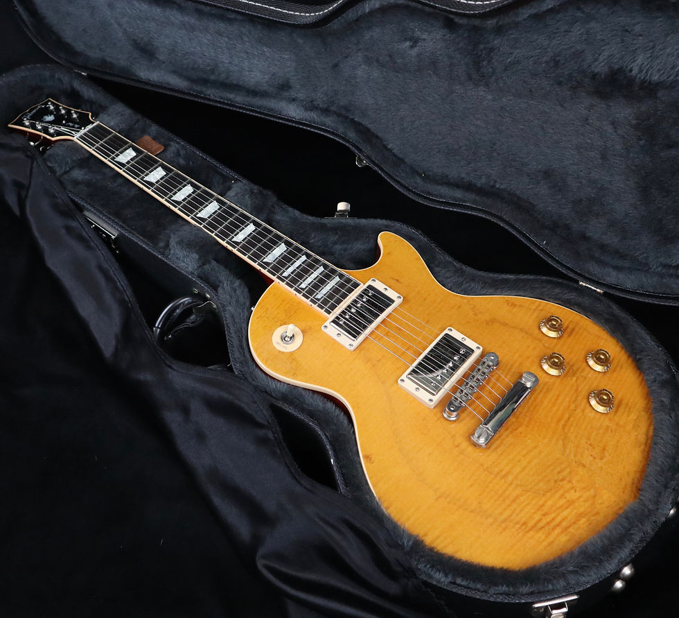 Thumbnail: SOLD - 2004 Gibson Limited Edition Les Paul Standard - Vintage Natural