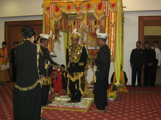 Perayaan Kaseh Selamat Dirgahayu 1660 Tahun Mahkota ...