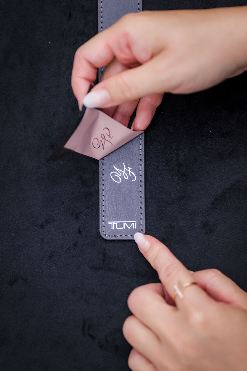 onsite heat foiling on luggage tag for travel retail