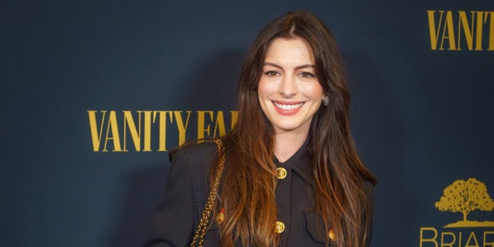Nach „It Ends with Us“: Colleen Hoovers „Verity“ wird mit Anne Hathaway verfilmt