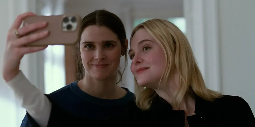 Oscar-Prognose 2026: Schauspielerinnen aus „Sentimental Value“ machen ein Selfie