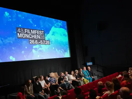 Pressekonferenz zur Programmvorstellung des 43. Filmfest München im Kinosaal.