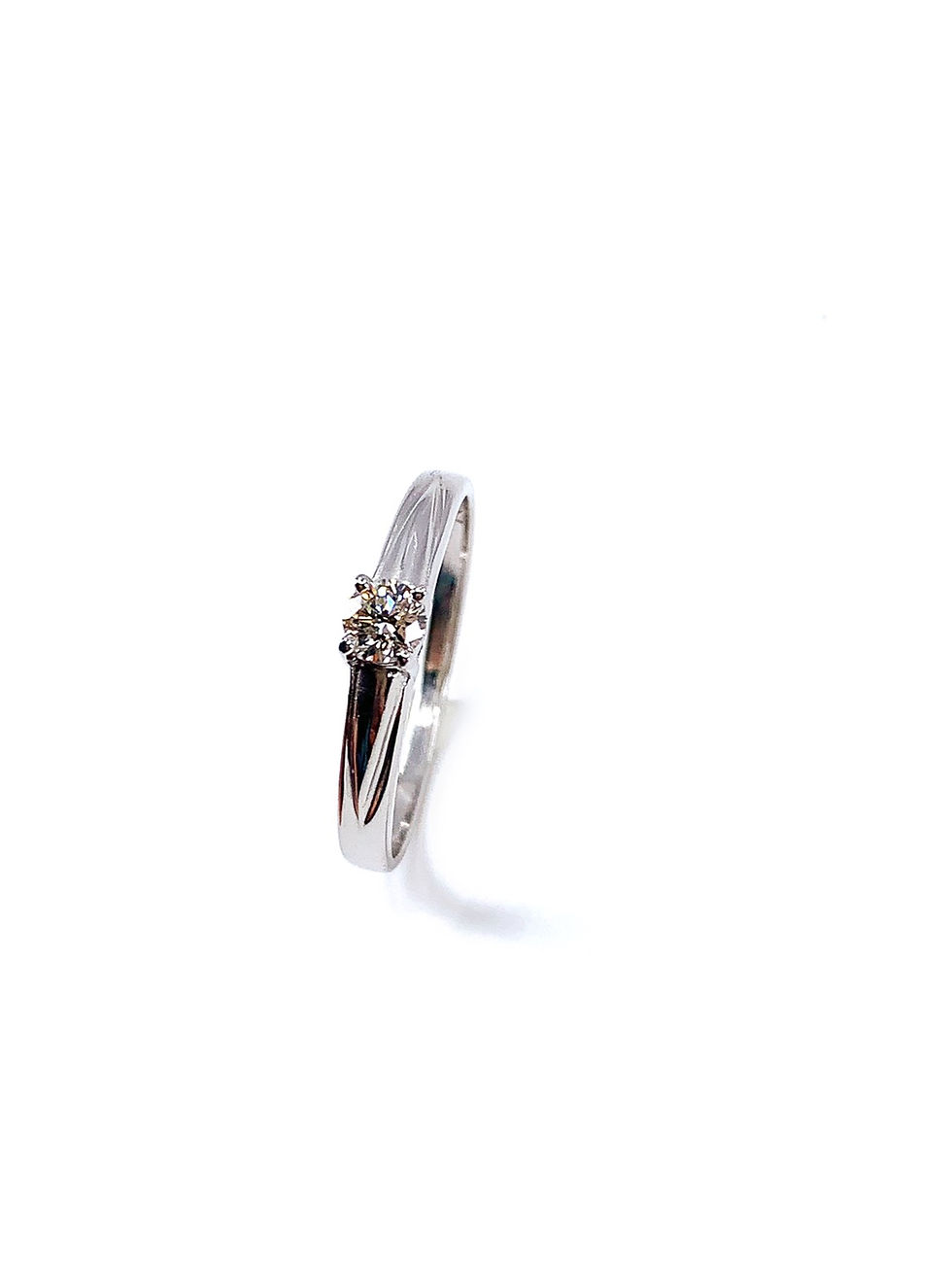 Thumbnail: Diamond Solitaire Ring 