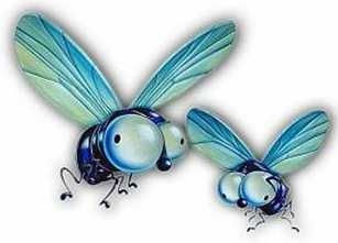 Una mosca volava per la llum