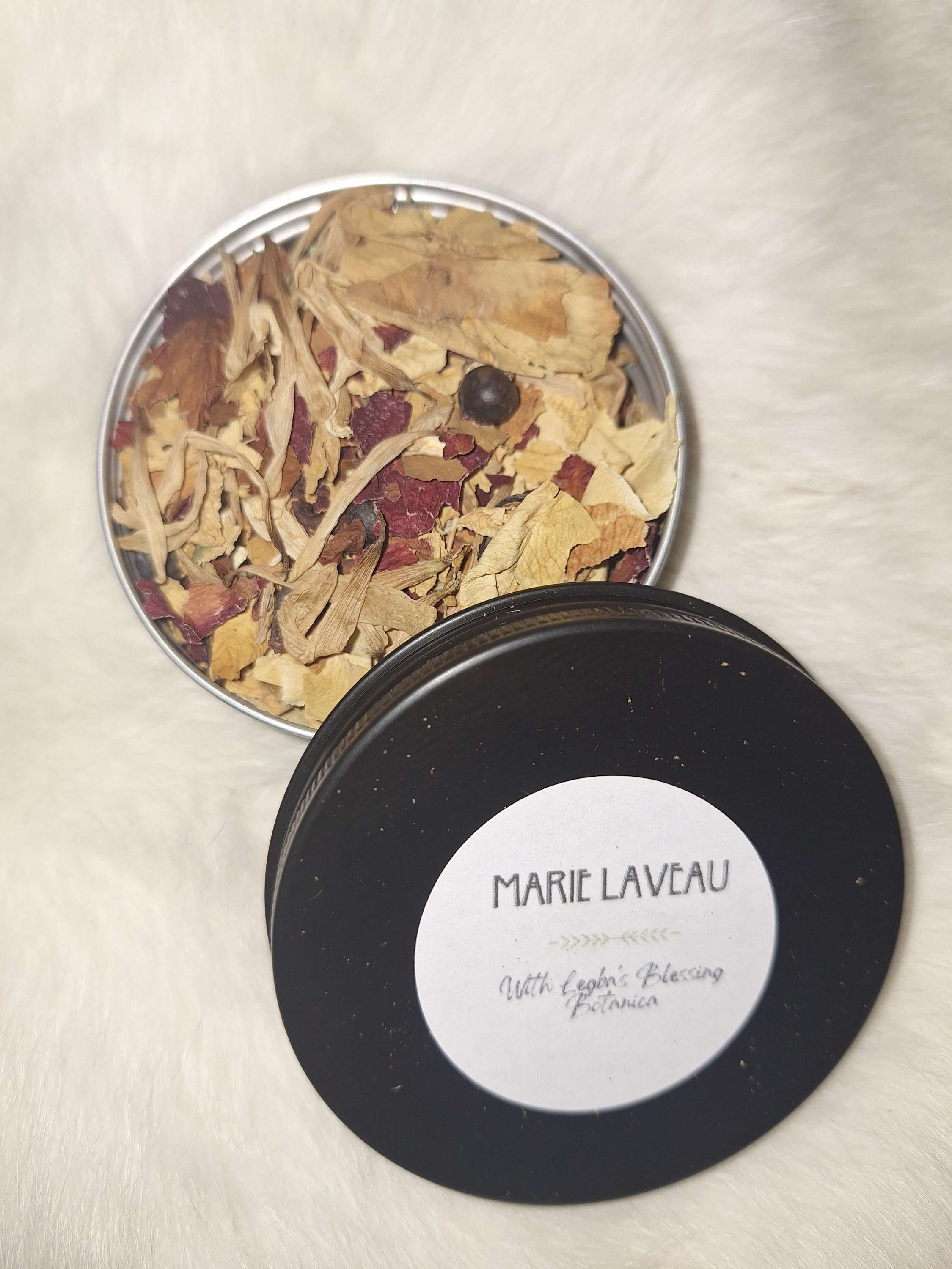 Marie Laveau candle dressing blend