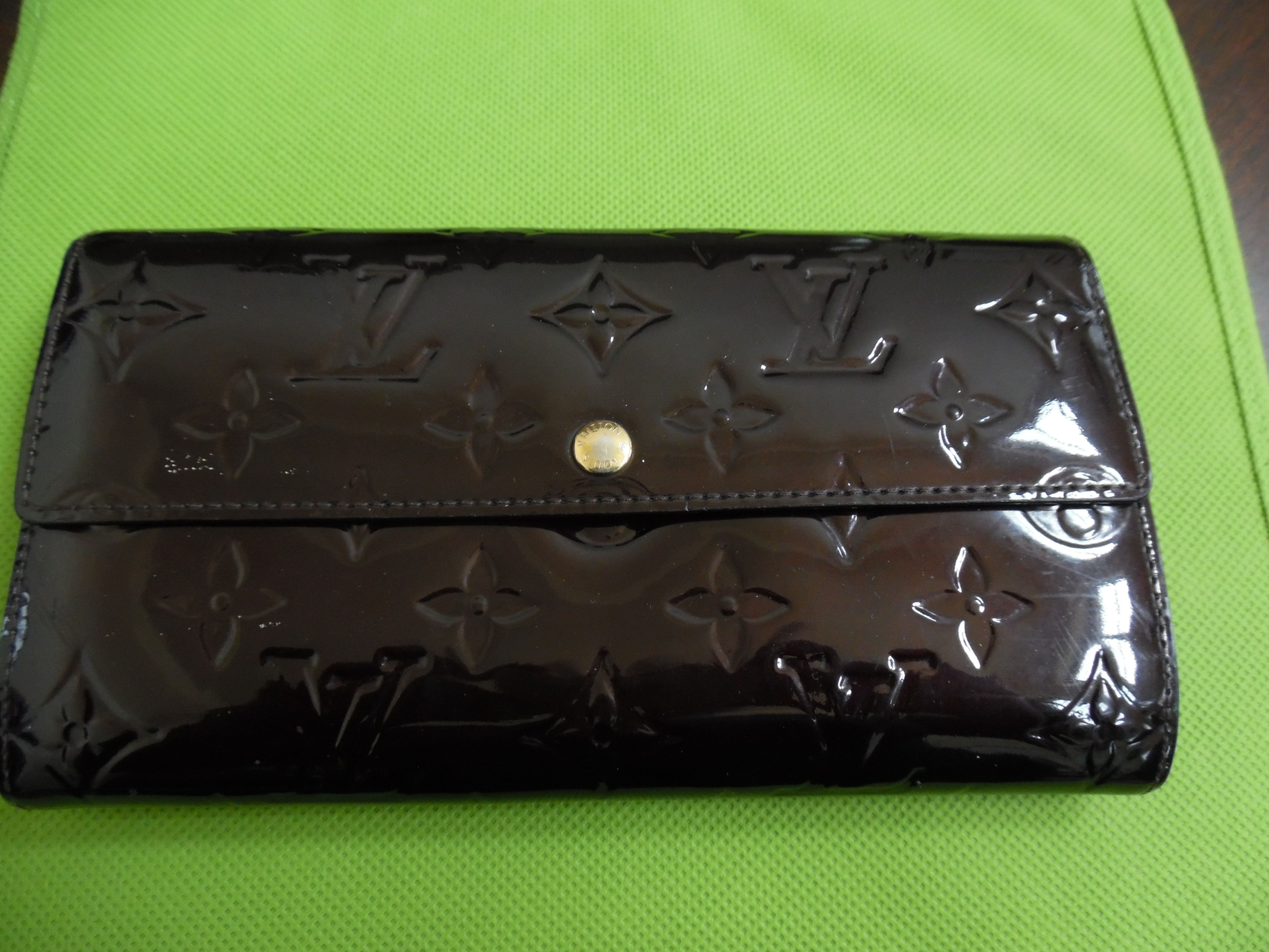 Louis Vuitton Long Vernis Wallet